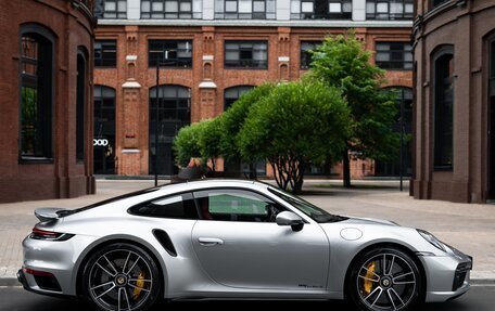 Porsche 911, 2021 год, 21 000 000 рублей, 15 фотография