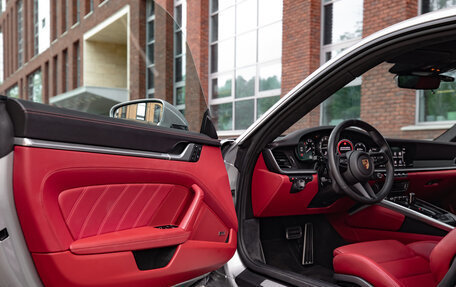Porsche 911, 2021 год, 21 000 000 рублей, 19 фотография