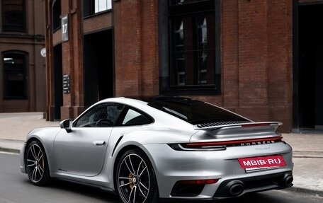 Porsche 911, 2021 год, 21 000 000 рублей, 9 фотография