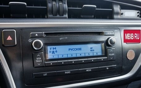 Toyota Auris II, 2013 год, 1 299 000 рублей, 14 фотография