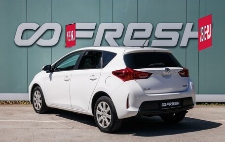 Toyota Auris II, 2013 год, 1 299 000 рублей, 2 фотография