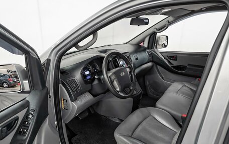 Hyundai Grand Starex Grand Starex I рестайлинг 2, 2016 год, 2 540 000 рублей, 6 фотография