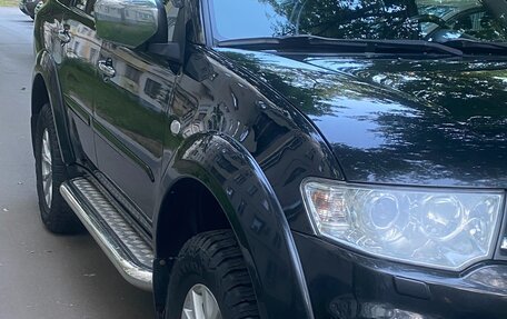 Mitsubishi Pajero Sport II рестайлинг, 2014 год, 1 800 000 рублей, 4 фотография