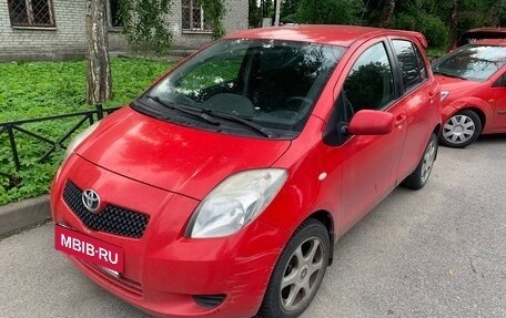 Toyota Yaris III рестайлинг, 2007 год, 300 000 рублей, 11 фотография