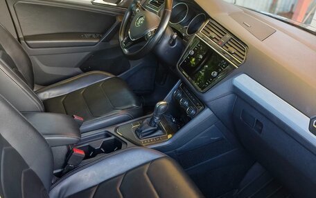 Volkswagen Tiguan II, 2017 год, 1 980 000 рублей, 7 фотография