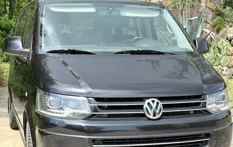 Volkswagen Multivan T5, 2014 год, 2 700 000 рублей, 1 фотография