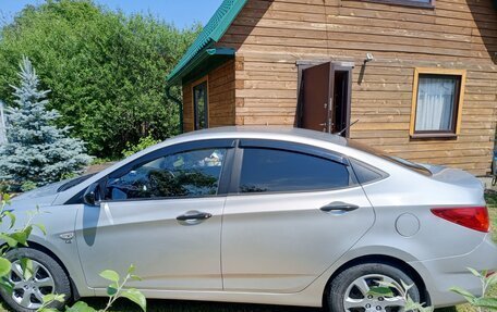 Hyundai Solaris II рестайлинг, 2011 год, 780 000 рублей, 3 фотография