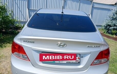 Hyundai Solaris II рестайлинг, 2011 год, 780 000 рублей, 7 фотография