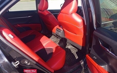 Toyota Camry, 2018 год, 2 750 000 рублей, 2 фотография