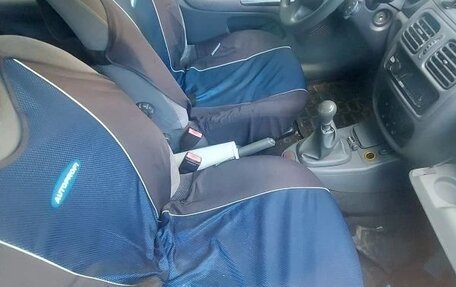 Renault Clio III, 1998 год, 110 000 рублей, 3 фотография