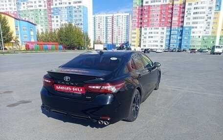 Toyota Camry, 2018 год, 2 750 000 рублей, 4 фотография
