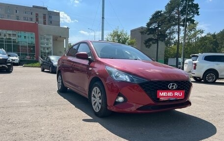 Hyundai Solaris II рестайлинг, 2021 год, 1 300 000 рублей, 3 фотография