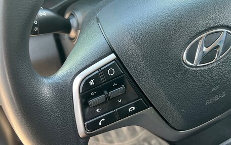 Hyundai Solaris II рестайлинг, 2021 год, 1 300 000 рублей, 19 фотография