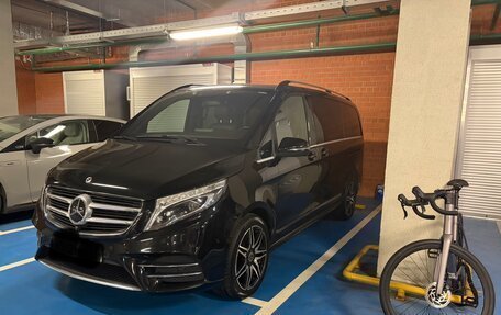 Mercedes-Benz V-Класс, 2018 год, 5 500 000 рублей, 2 фотография
