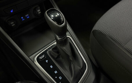 Hyundai Solaris II рестайлинг, 2017 год, 1 199 000 рублей, 15 фотография