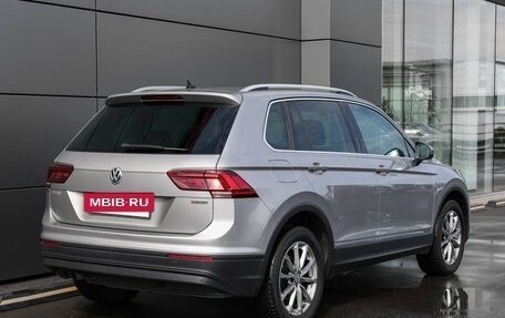Volkswagen Tiguan II, 2018 год, 2 862 000 рублей, 6 фотография