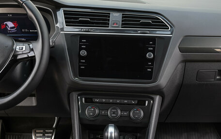 Volkswagen Tiguan II, 2018 год, 2 862 000 рублей, 14 фотография