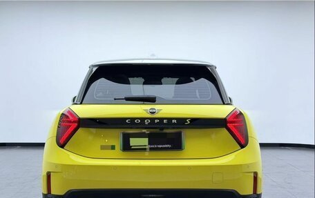 MINI Hatch, 2025 год, 5 490 000 рублей, 5 фотография