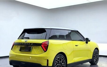 MINI Hatch, 2025 год, 5 490 000 рублей, 4 фотография