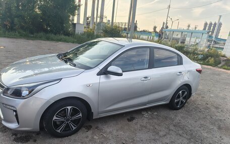 KIA Rio IV, 2018 год, 1 300 000 рублей, 2 фотография