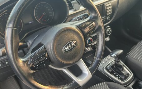 KIA Rio IV, 2018 год, 1 300 000 рублей, 7 фотография