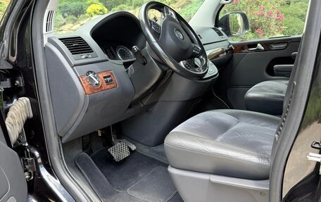 Volkswagen Multivan T5, 2014 год, 2 700 000 рублей, 5 фотография