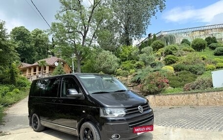 Volkswagen Multivan T5, 2014 год, 2 700 000 рублей, 3 фотография
