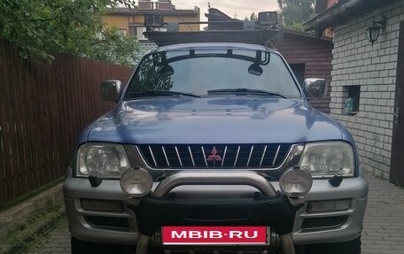 Mitsubishi L200 III рестайлинг, 2000 год, 530 000 рублей, 1 фотография