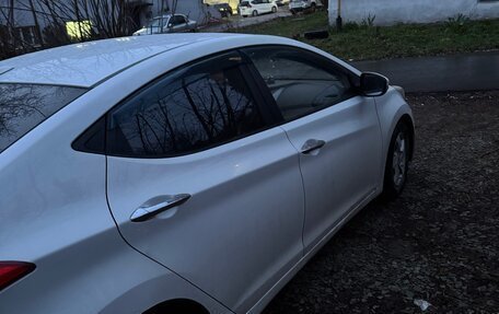 Hyundai Avante, 2011 год, 740 000 рублей, 7 фотография