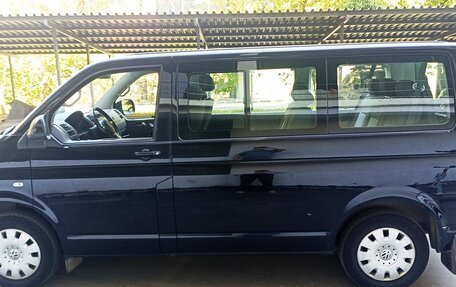 Volkswagen Caravelle T5, 2013 год, 2 000 000 рублей, 10 фотография