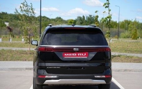 KIA Carnival, 2021 год, 3 920 000 рублей, 4 фотография