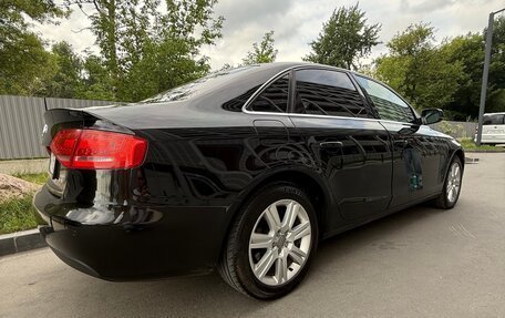 Audi A4, 2010 год, 900 000 рублей, 2 фотография