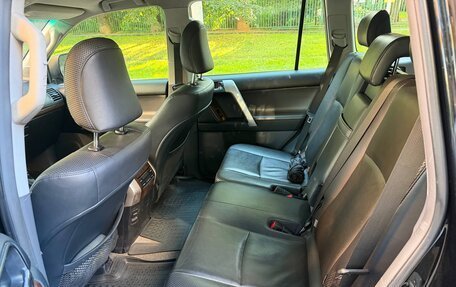 Toyota Land Cruiser Prado 150 рестайлинг 2, 2011 год, 2 200 000 рублей, 9 фотография