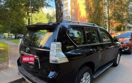 Toyota Land Cruiser Prado 150 рестайлинг 2, 2011 год, 2 200 000 рублей, 5 фотография