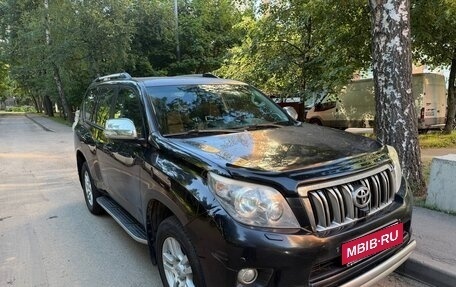 Toyota Land Cruiser Prado 150 рестайлинг 2, 2011 год, 2 200 000 рублей, 4 фотография