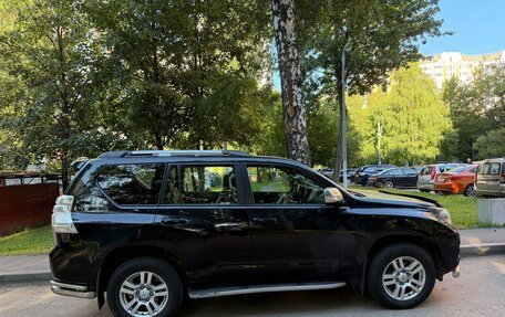 Toyota Land Cruiser Prado 150 рестайлинг 2, 2011 год, 2 200 000 рублей, 11 фотография
