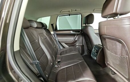 Volkswagen Touareg III, 2015 год, 3 235 000 рублей, 16 фотография