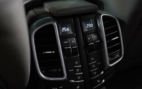 Porsche Cayenne III, 2010 год, 2 339 000 рублей, 20 фотография