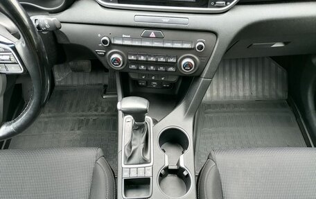 KIA Sportage IV рестайлинг, 2018 год, 2 160 000 рублей, 17 фотография