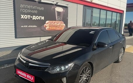 Toyota Camry, 2015 год, 1 900 000 рублей, 6 фотография