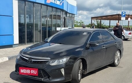 Toyota Camry, 2015 год, 1 900 000 рублей, 10 фотография