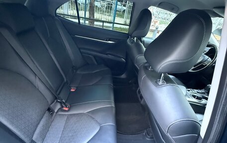 Toyota Camry, 2020 год, 3 200 000 рублей, 2 фотография
