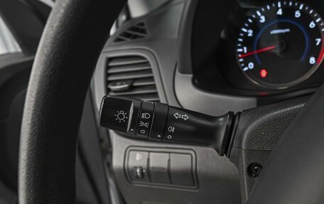 Hyundai Solaris II рестайлинг, 2015 год, 1 034 000 рублей, 15 фотография