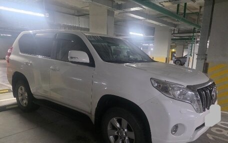 Toyota Land Cruiser Prado 150 рестайлинг 2, 2014 год, 3 650 000 рублей, 1 фотография