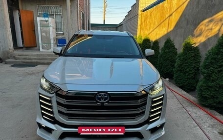 Toyota Highlander, 2023 год, 3 700 000 рублей, 4 фотография