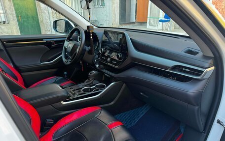 Toyota Highlander, 2023 год, 3 700 000 рублей, 14 фотография