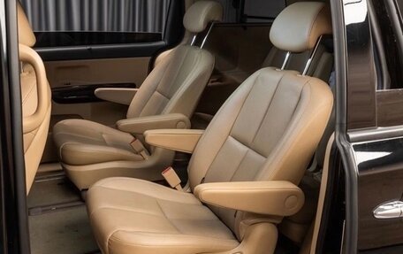 KIA Carnival III, 2019 год, 2 850 000 рублей, 7 фотография