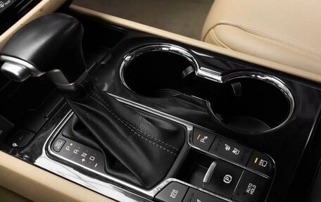 KIA Carnival III, 2019 год, 2 850 000 рублей, 18 фотография