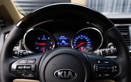 KIA Carnival III, 2019 год, 2 850 000 рублей, 11 фотография