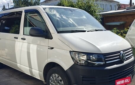Volkswagen Caravelle T6 рестайлинг, 2019 год, 2 700 000 рублей, 13 фотография